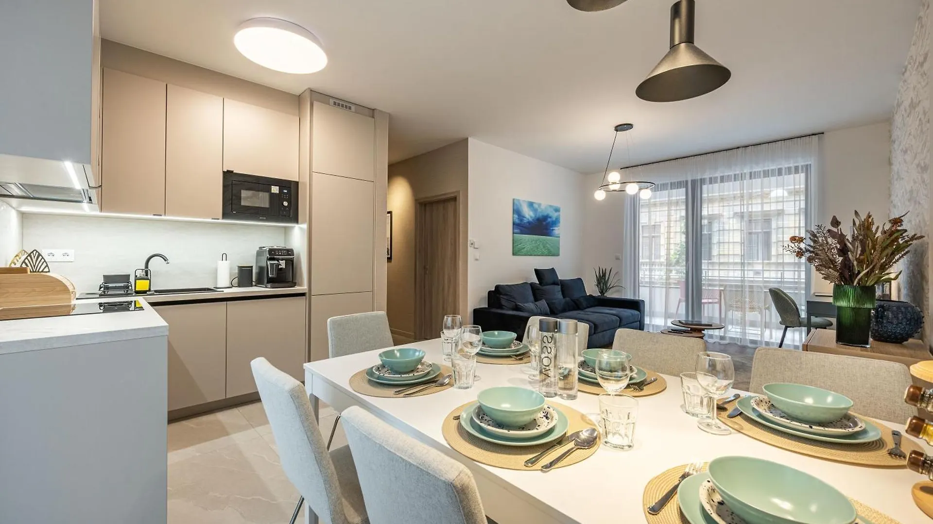 Appartamento 3 Bedroom Condo W Garage And Balcony Budapest